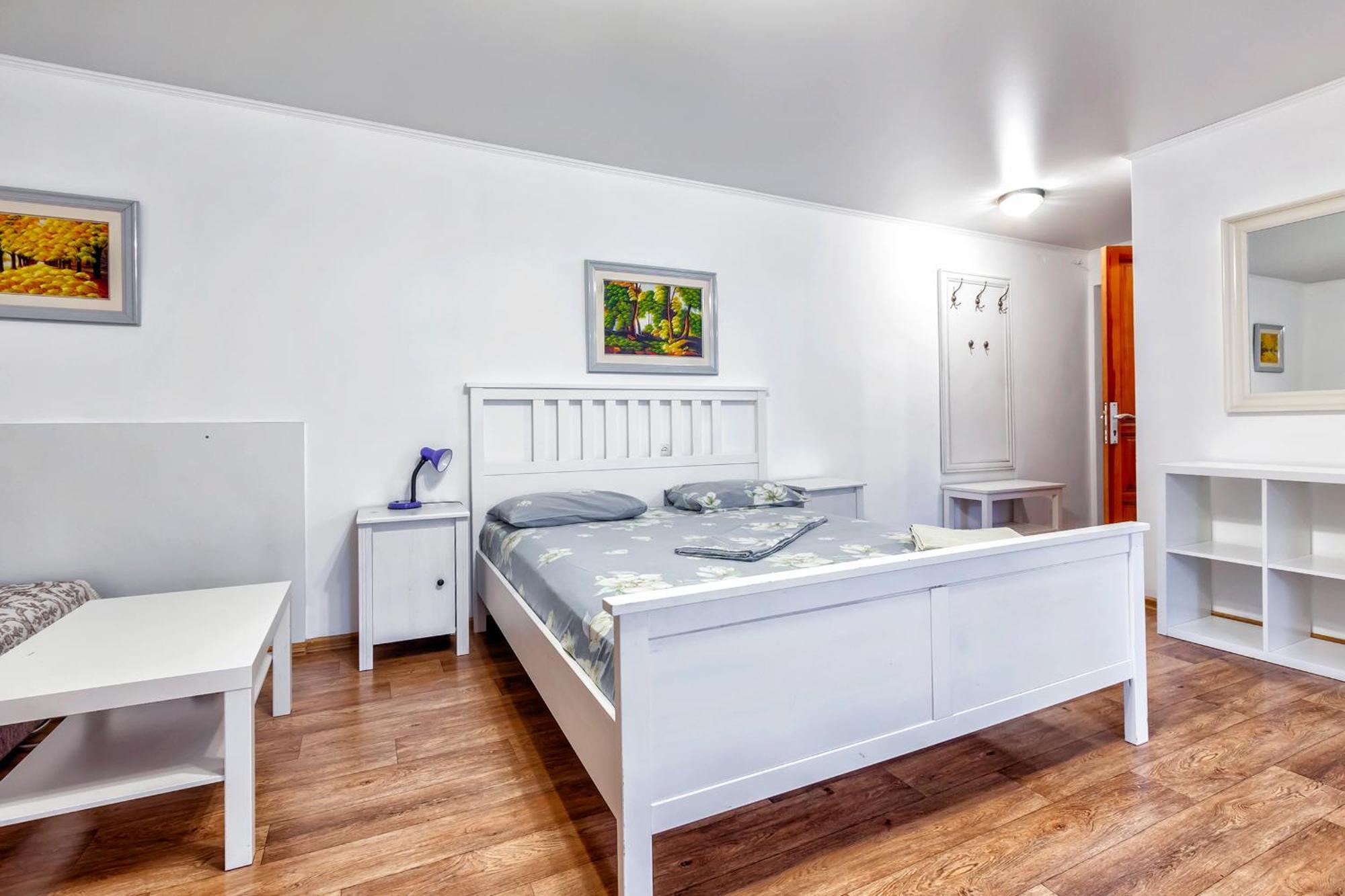 Lighthouse Lermontov - Traveler's Choice Apartment Almaty